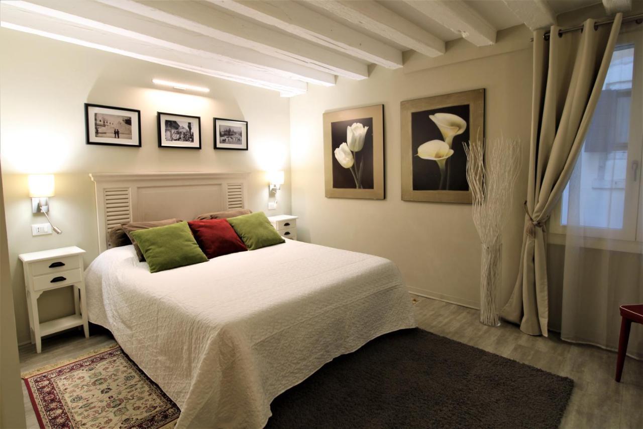 Apartment San Marco Fenice 3bdr 2bth Venedig